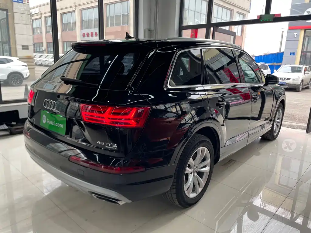 Audi Q7 2016 — фото 7