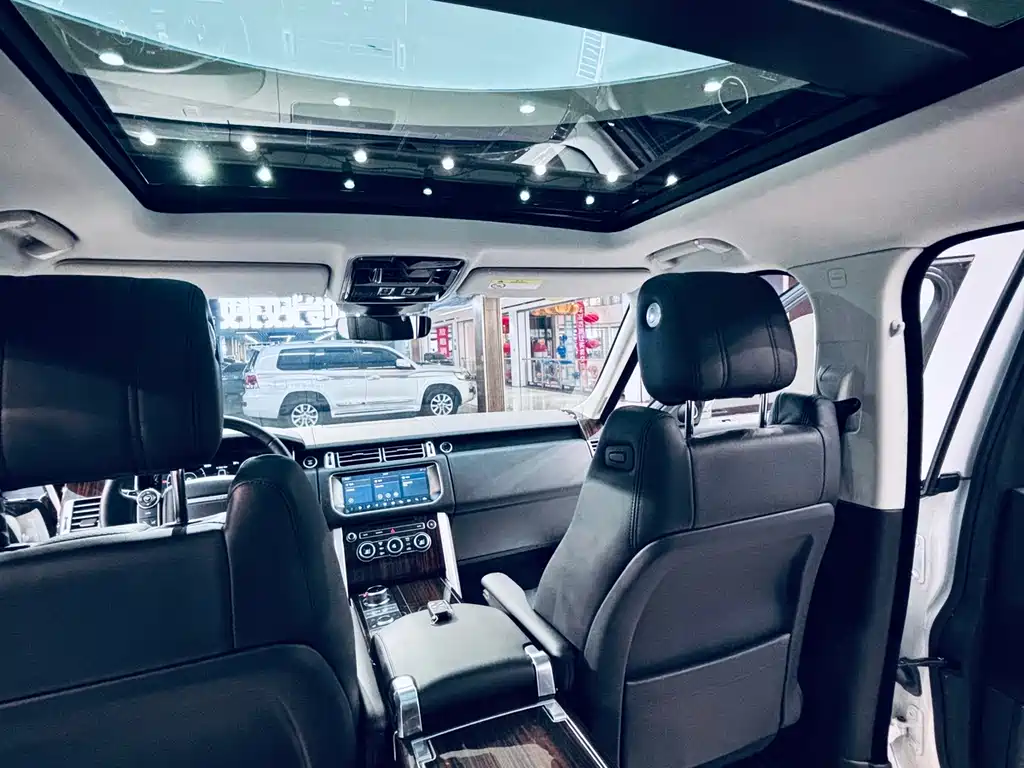 Land Rover Range Rover 2017 — фото 13