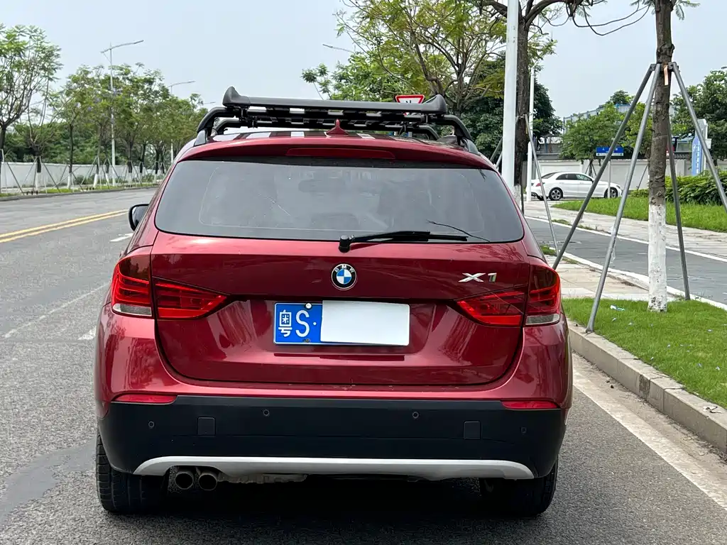 BMW X1 2011 — фото 6