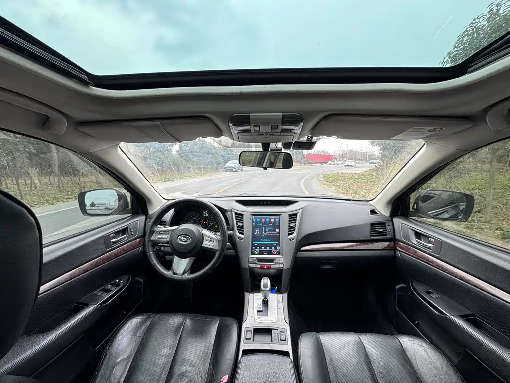 Subaru Outback 2012 — фото 12