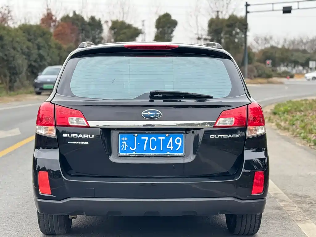 Subaru Outback 2012 — фото 5