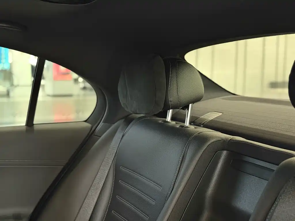 Mercedes-Benz C-Class 2022 — фото 25