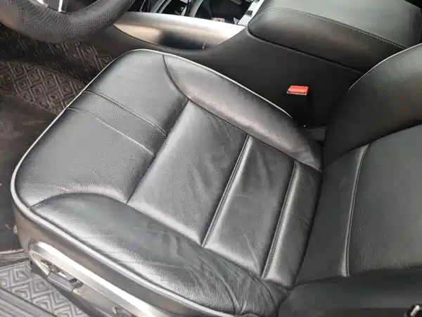 Mercedes-Benz R-Class 2016
