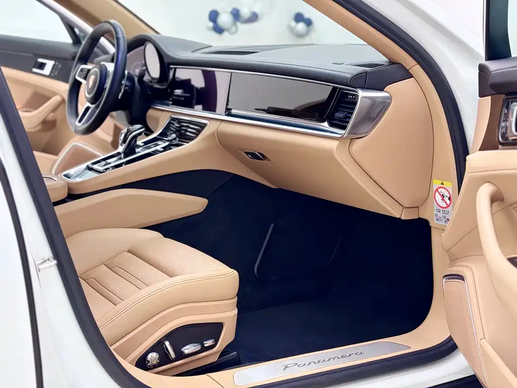 Porsche Panamera 2017 — фото 10