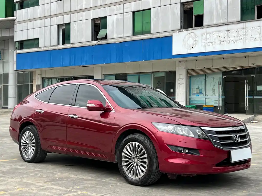 Honda Crosstour 2011 — фото 4