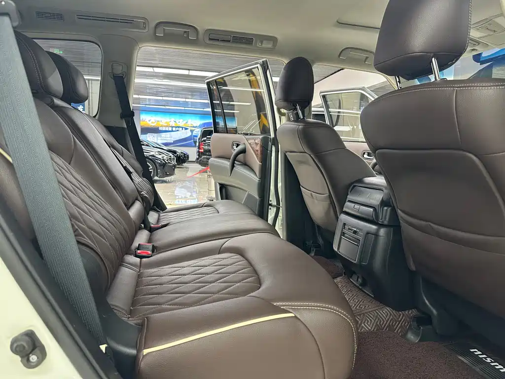 Nissan Patrol 2018 — фото 11