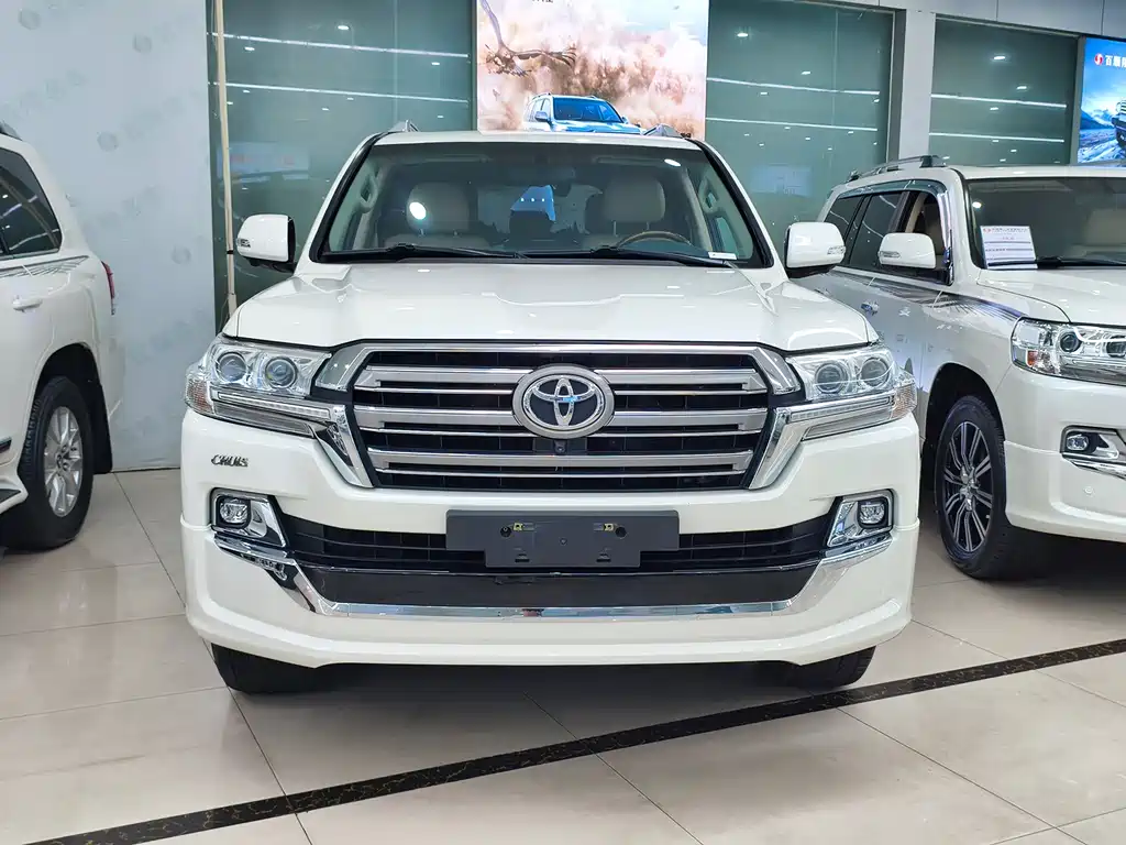 Toyota Land Cruiser 2019 — фото 2