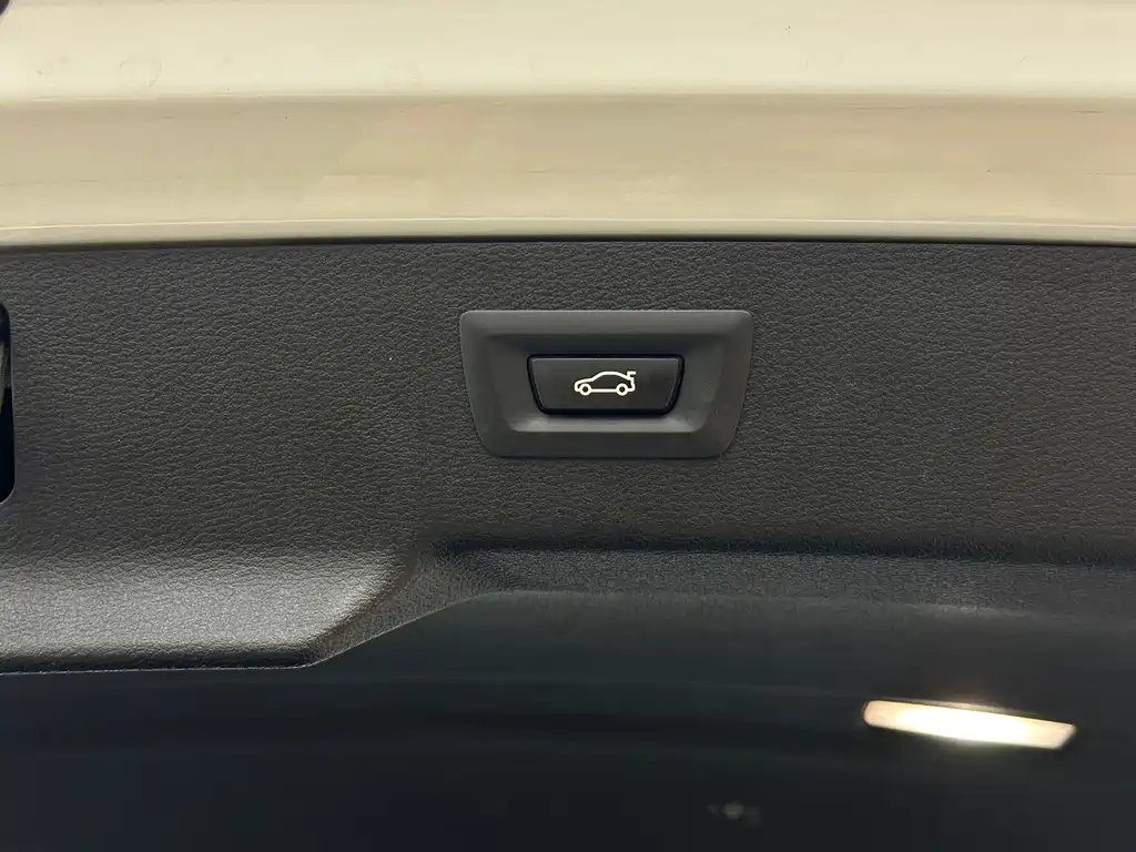 BMW X6 2015 — фото 15