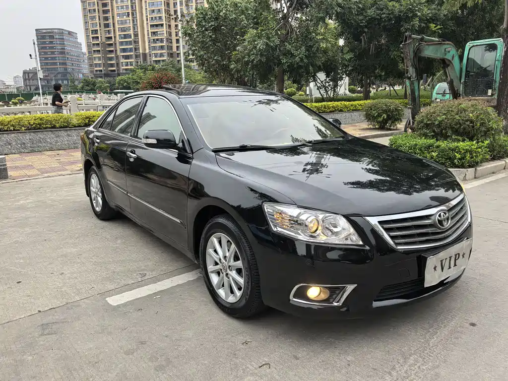 Toyota Camry 2011 — фото 3