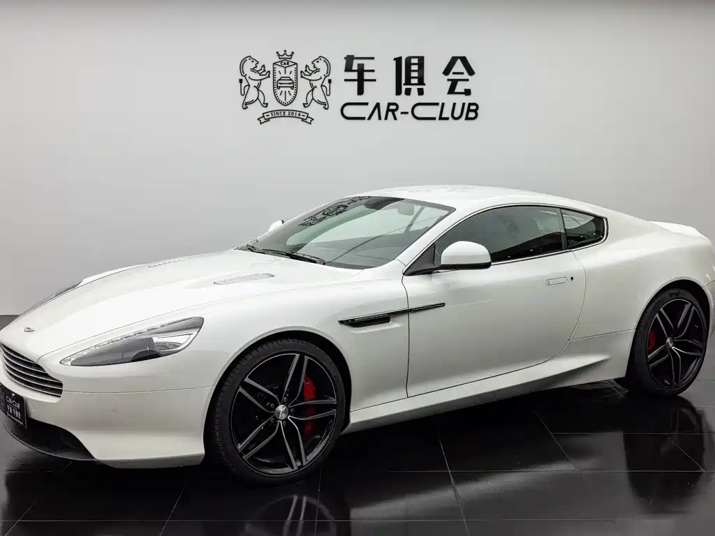Aston Martin DB9 2014 — фото 1