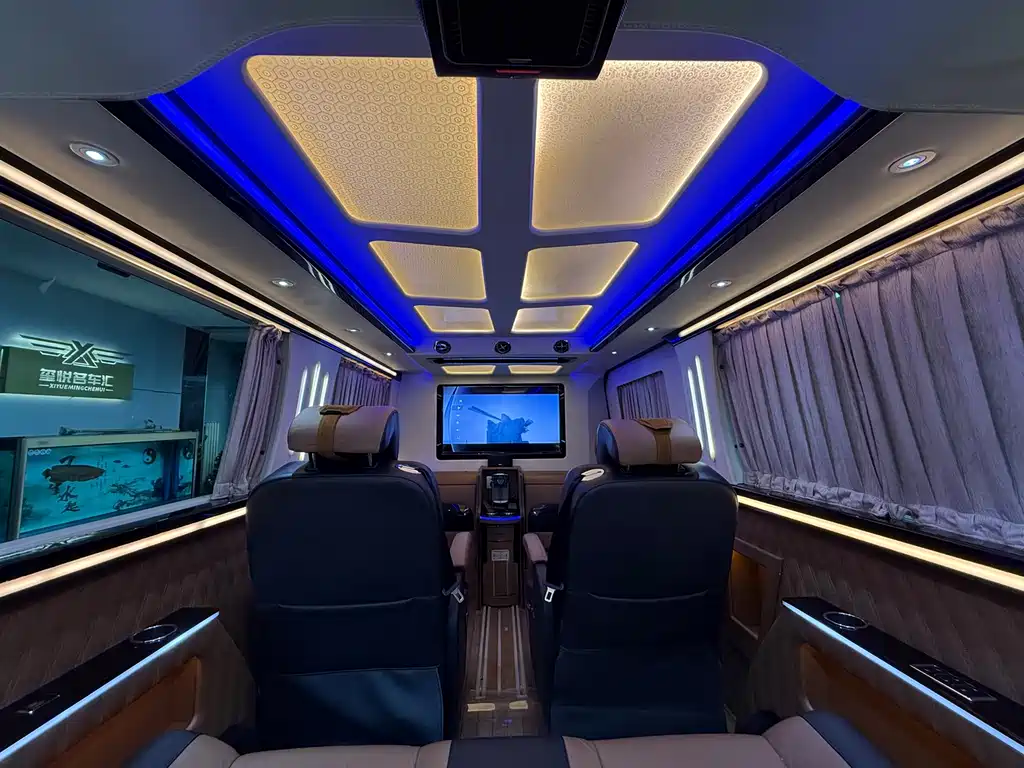 Mercedes-Benz Sprinter 2017 — фото 28