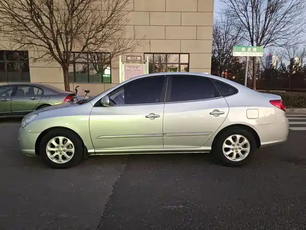 Hyundai Yuedong 2011
