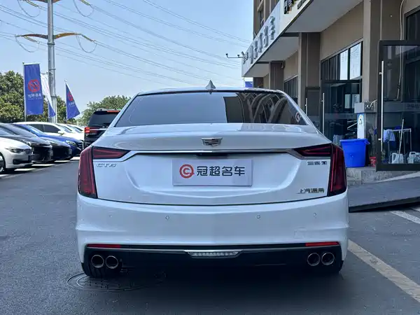 Cadillac CT6 2021