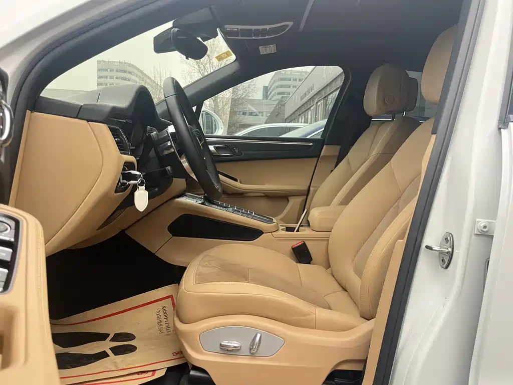Porsche Macan 2018 — фото 10