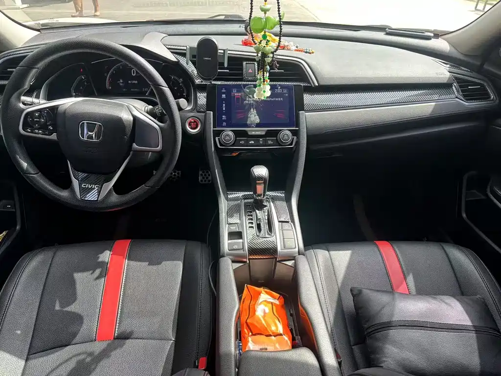Honda Civic 2020 — фото 13