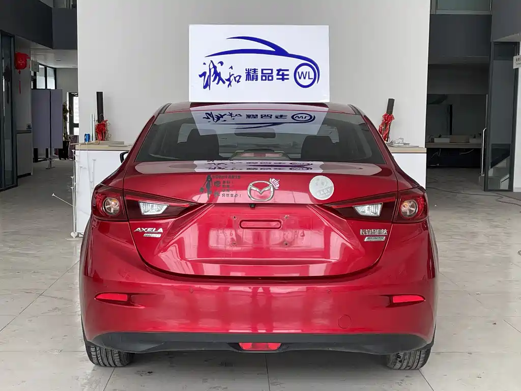 Mazda 3 Axela 2018 — фото 8