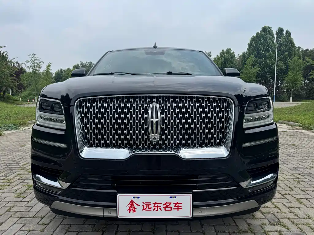 Lincoln Navigator 2021