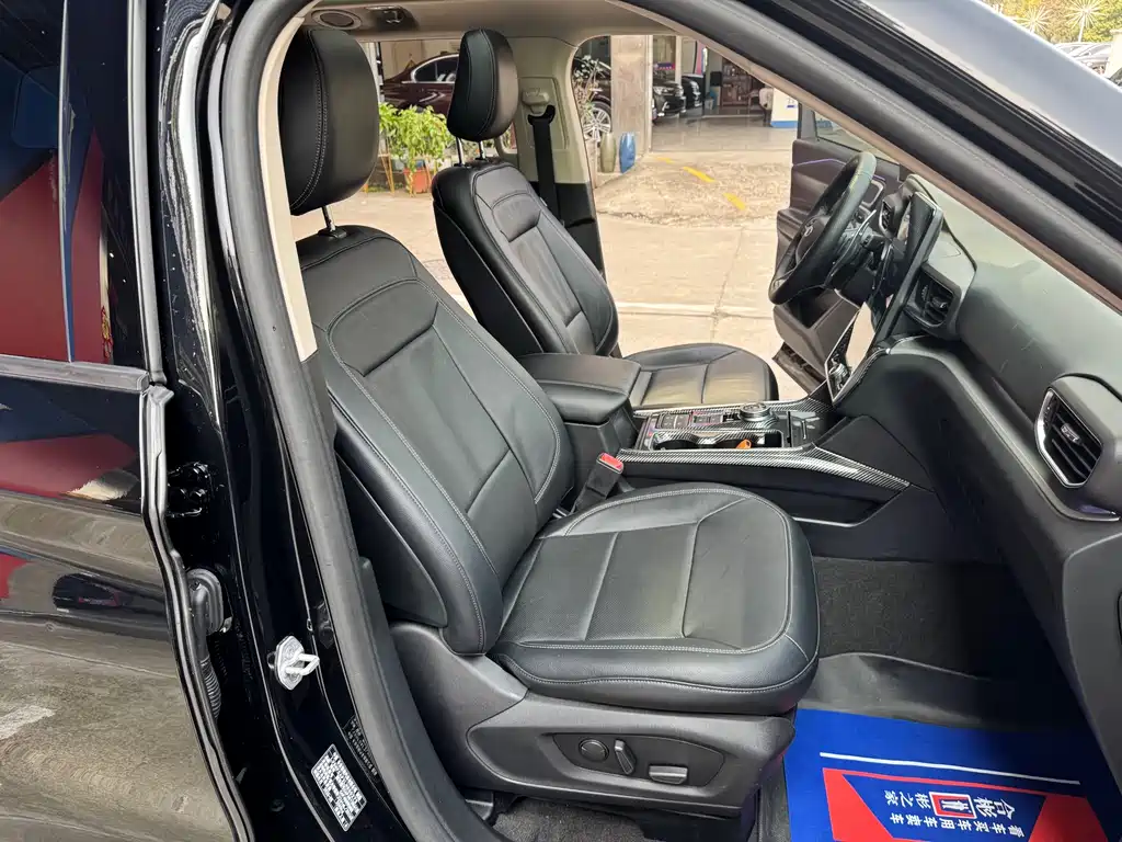 Ford Explorer 2020 — фото 21