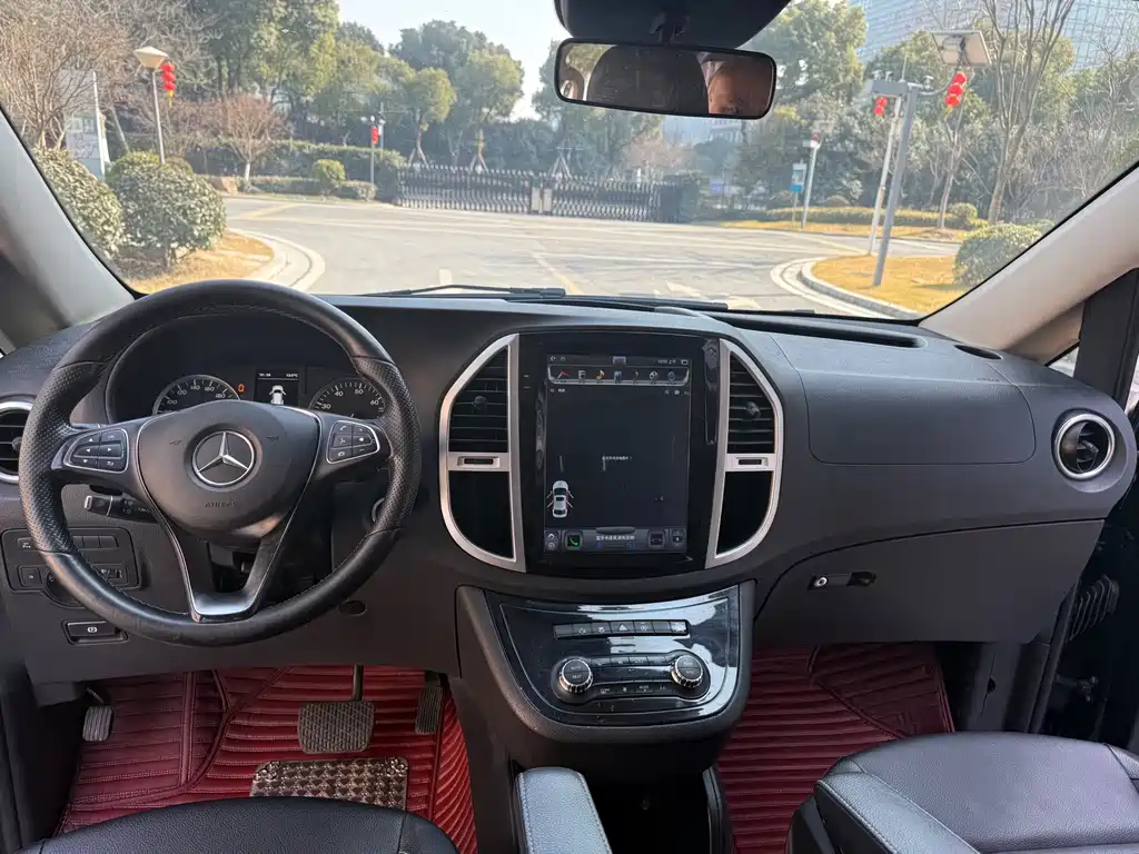 Mercedes-Benz Vito 2018 — фото 11