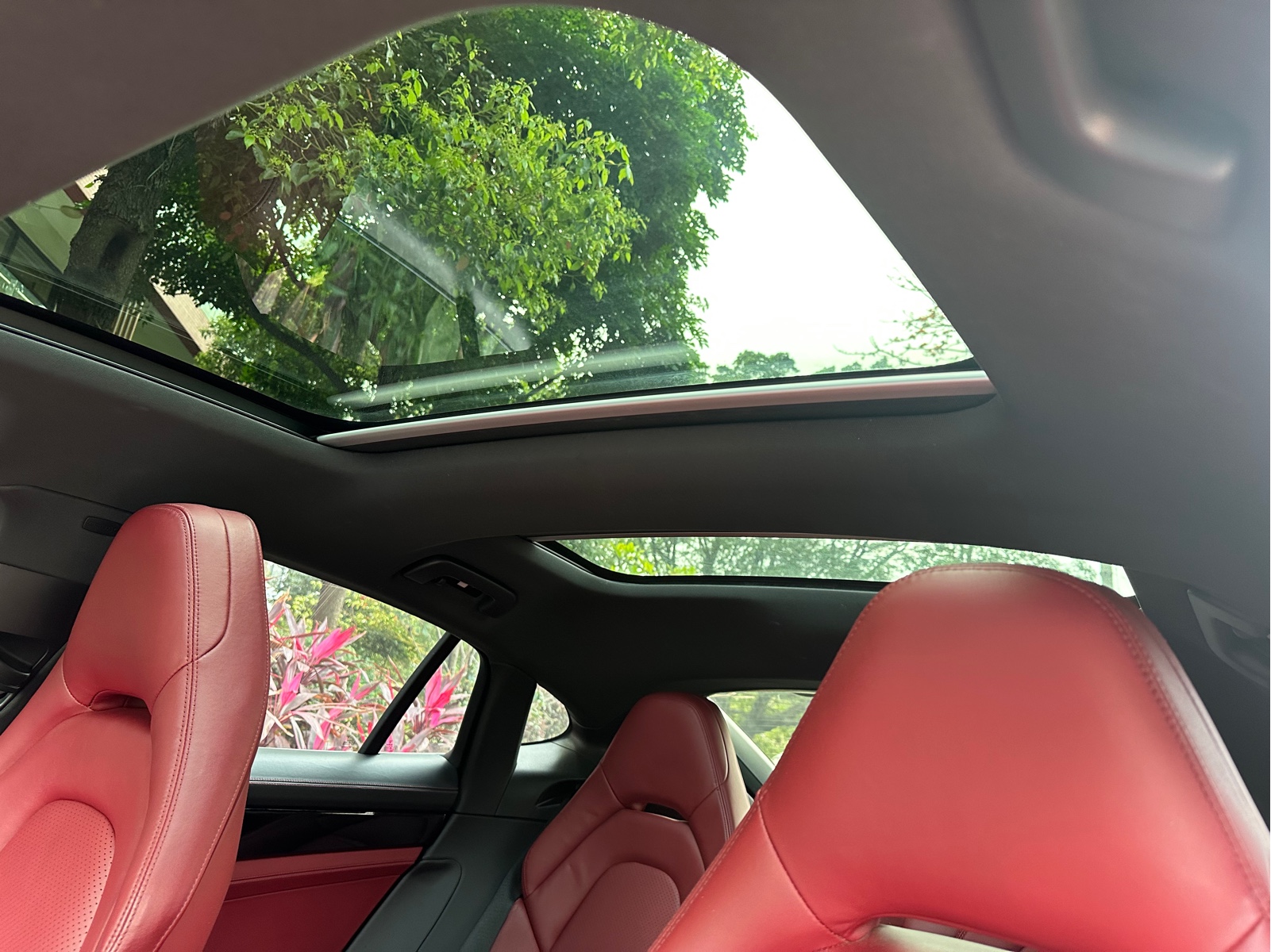 Porsche Panamera 2018 — фото 12