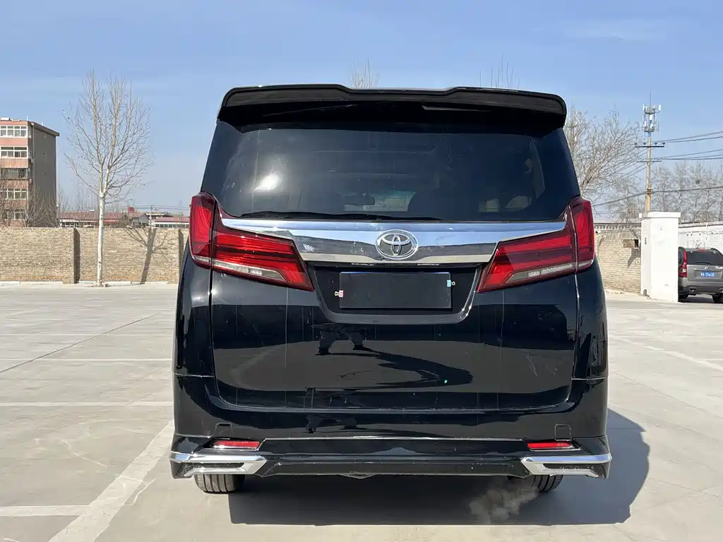 Toyota Alphard 2015 — фото 18