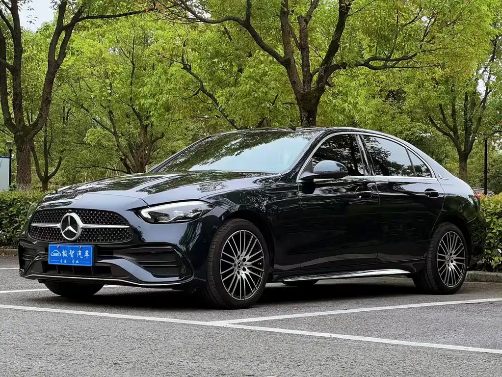 Mercedes-Benz C-Class 2023 — фото 1