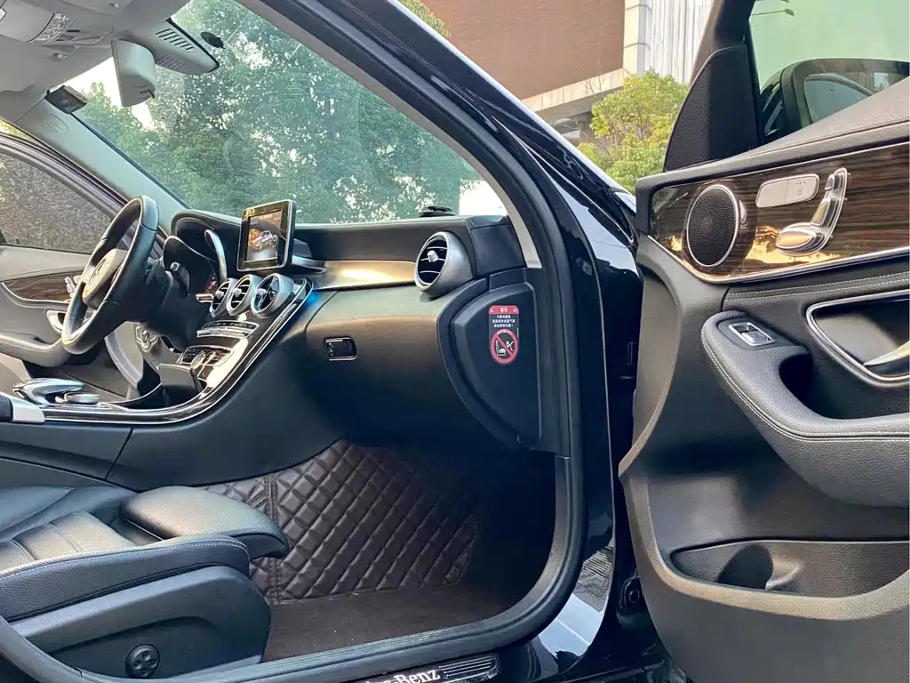 Mercedes-Benz C-Class 2016