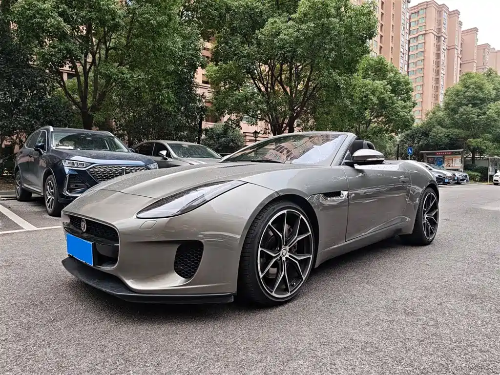 Jaguar F-TYPE 2018 — фото 1