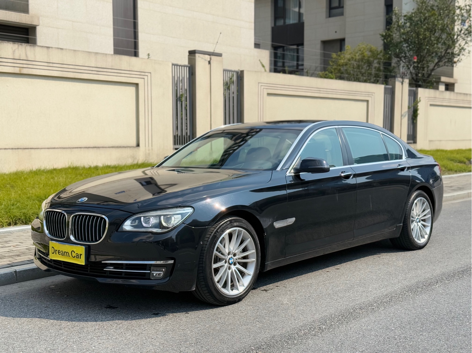 BMW 7 Series 2015 — фото 1