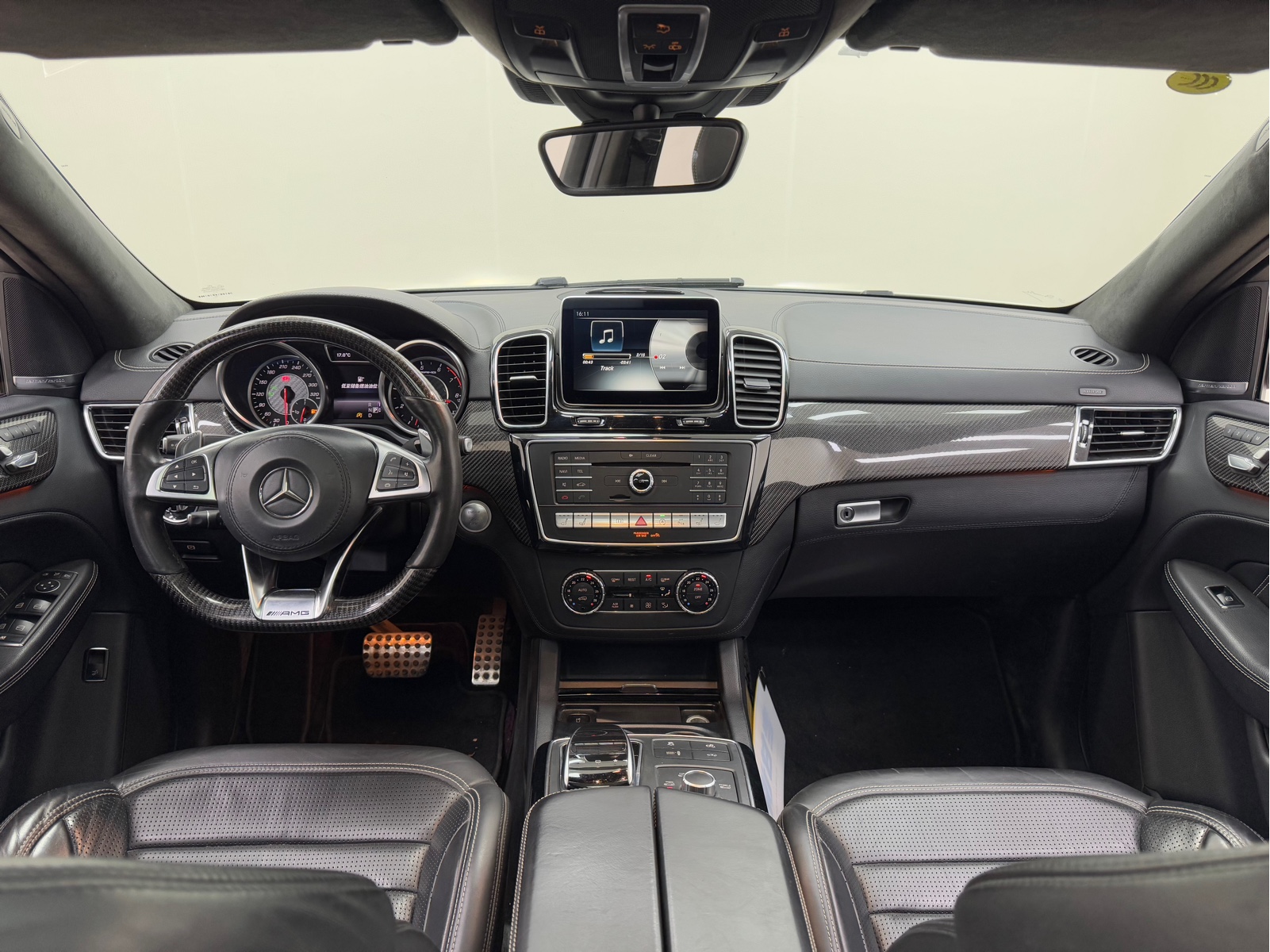 Mercedes-Benz GLE Coupe AMG 2018 — фото 16