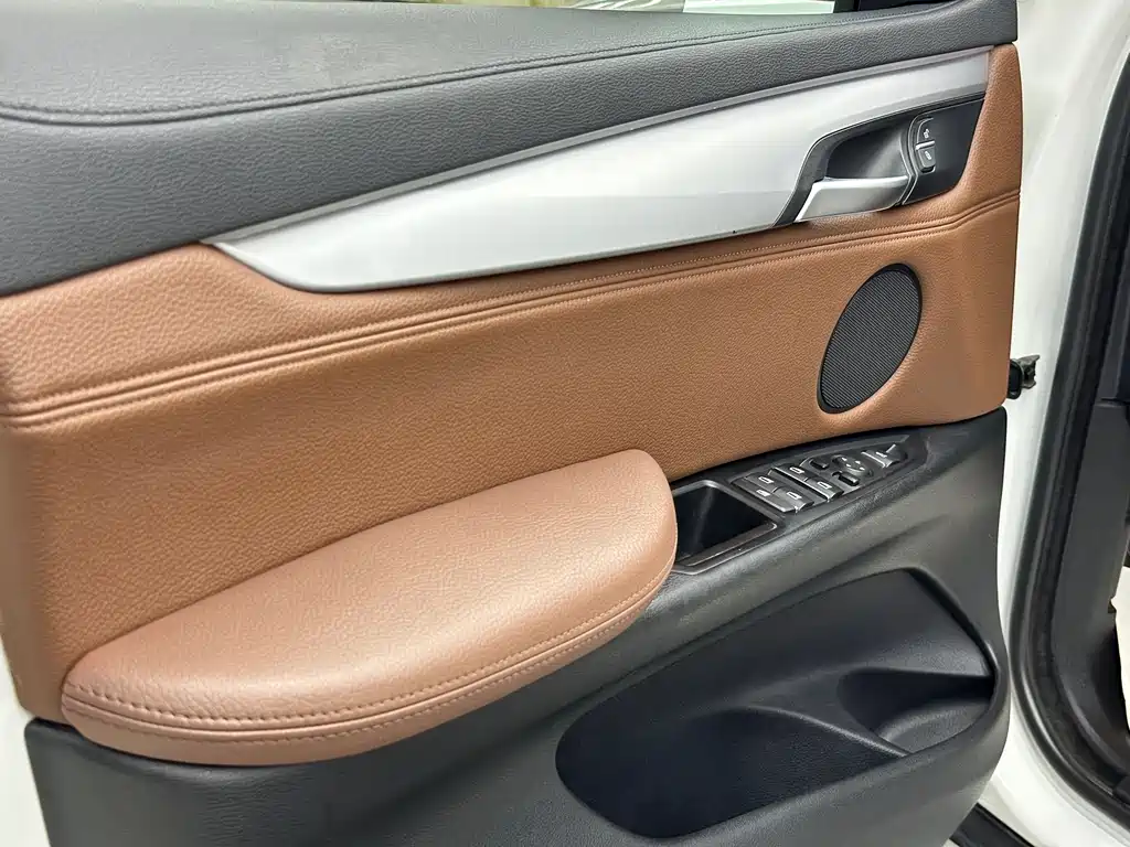 BMW X6 2015 — фото 11