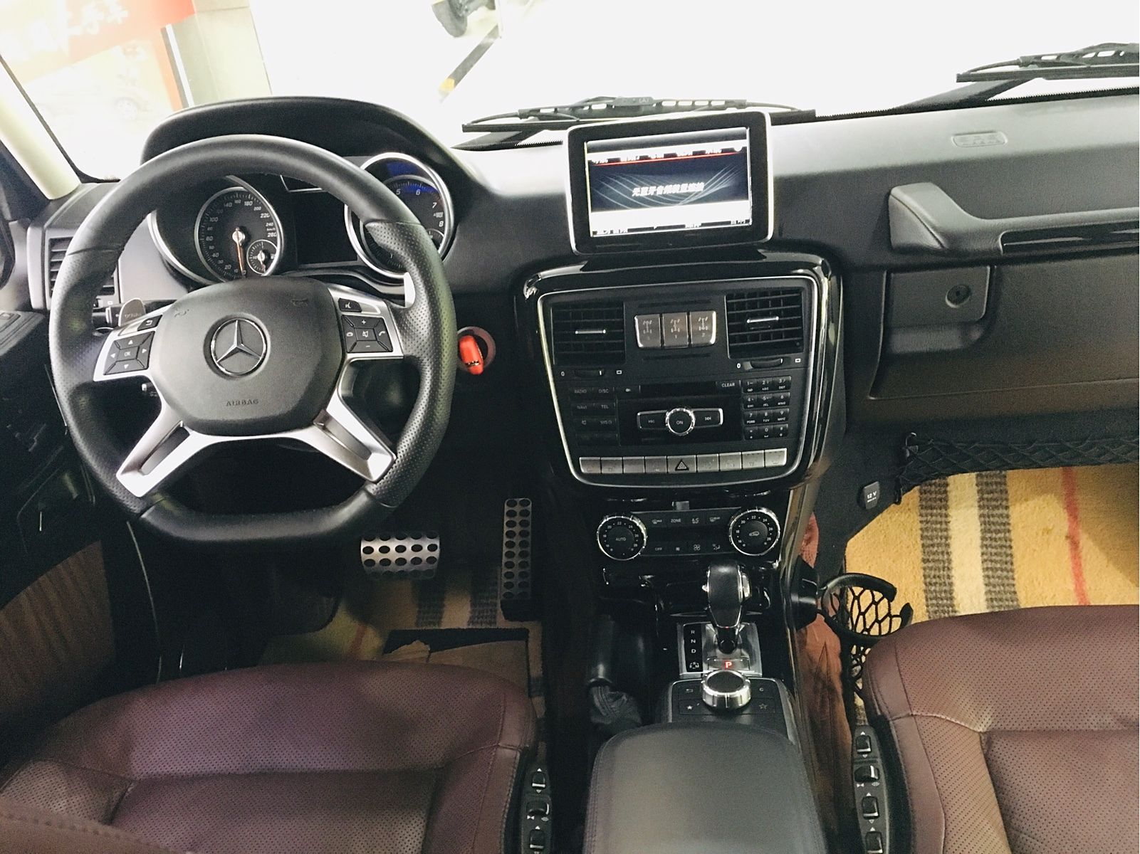 Mercedes-Benz G-Class 2017 — фото 11