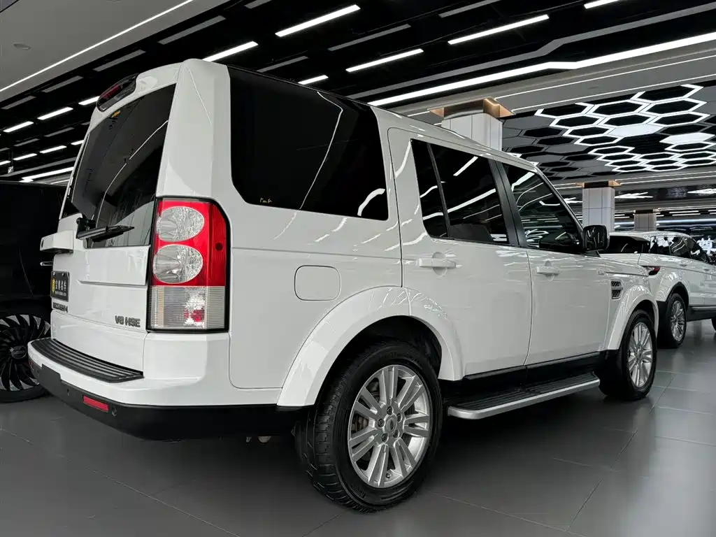 Land Rover Discovery 2010 — фото 5