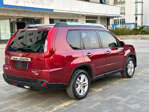 Nissan X-Trail 2012