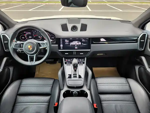 Porsche Cayenne 2019