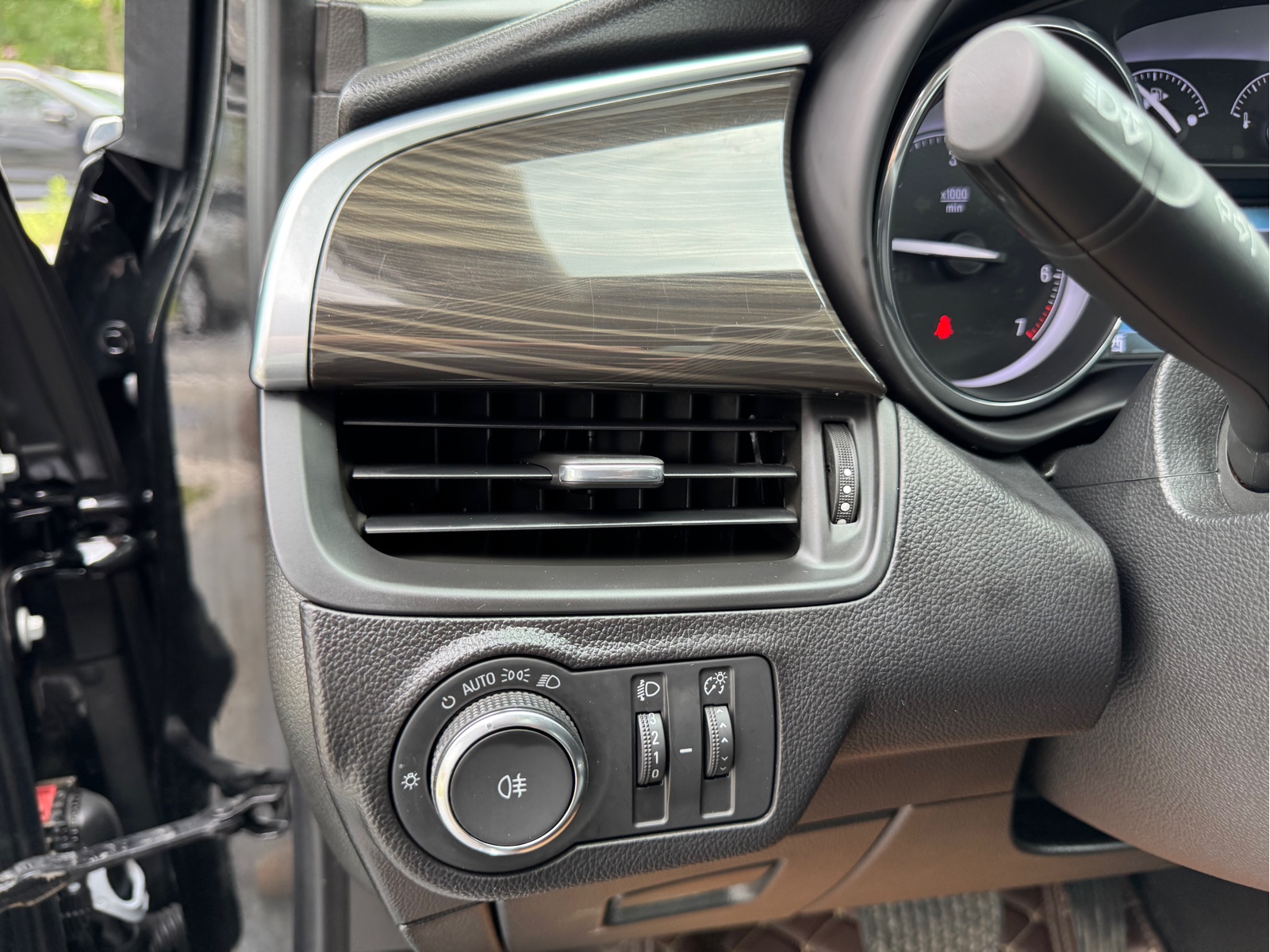 Buick Envision Plus 2020 — фото 12
