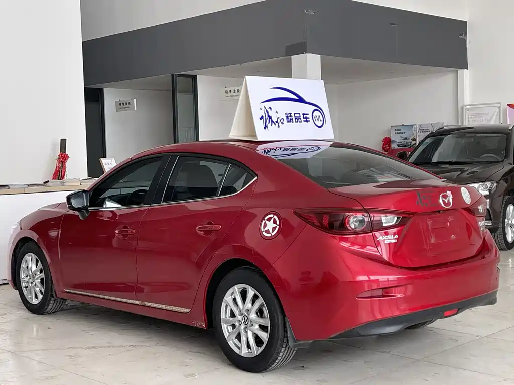 Mazda 3 Axela 2018 — фото 9