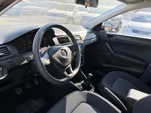 Volkswagen Santana 2016