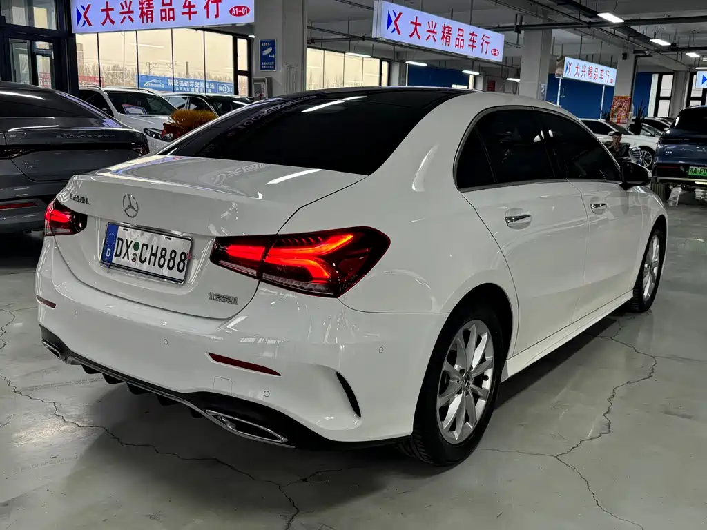 Mercedes-Benz A-Class 2021 — фото 7