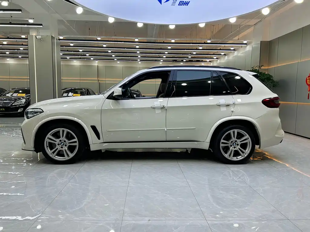BMW X5 M 2012 — фото 4