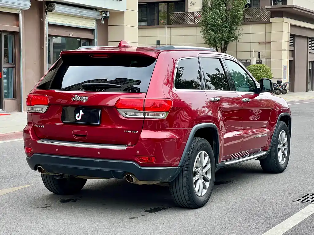Jeep Grand Cherokee 2015 — фото 4