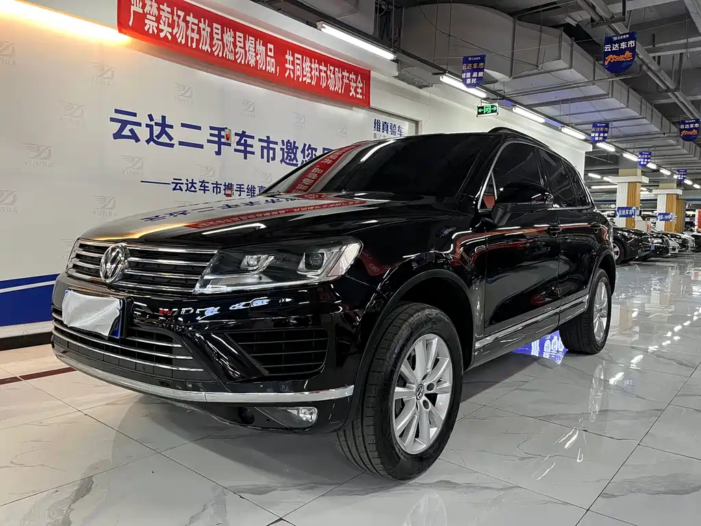 Volkswagen Touareg 2017 — фото 2