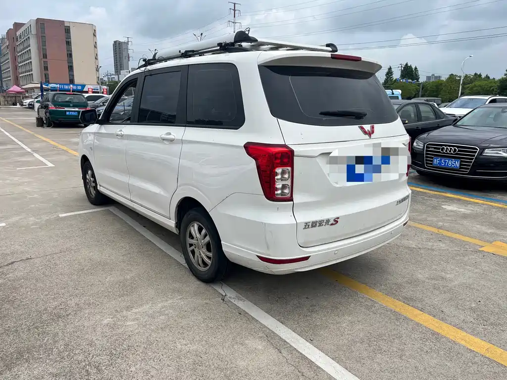 Wuling Hongguang 2019 — фото 12