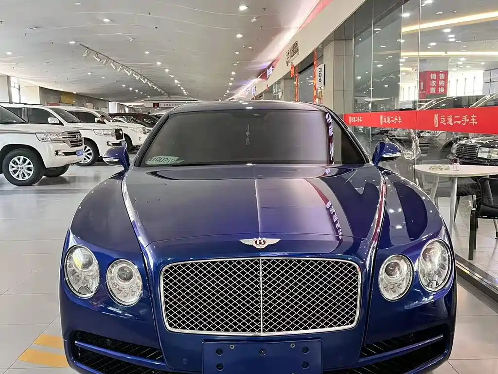 Bentley Flying Spur 2015 — фото 1