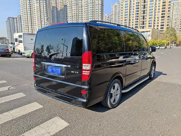 Mercedes-Benz Viano 2013