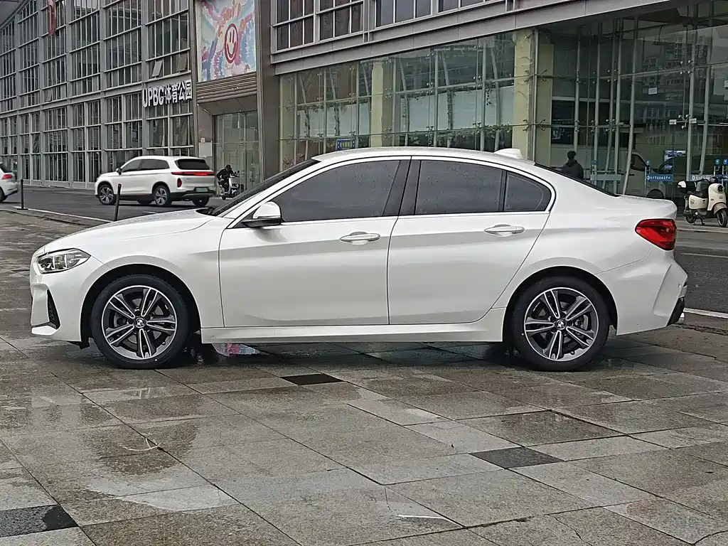 BMW 1 Series 2023
