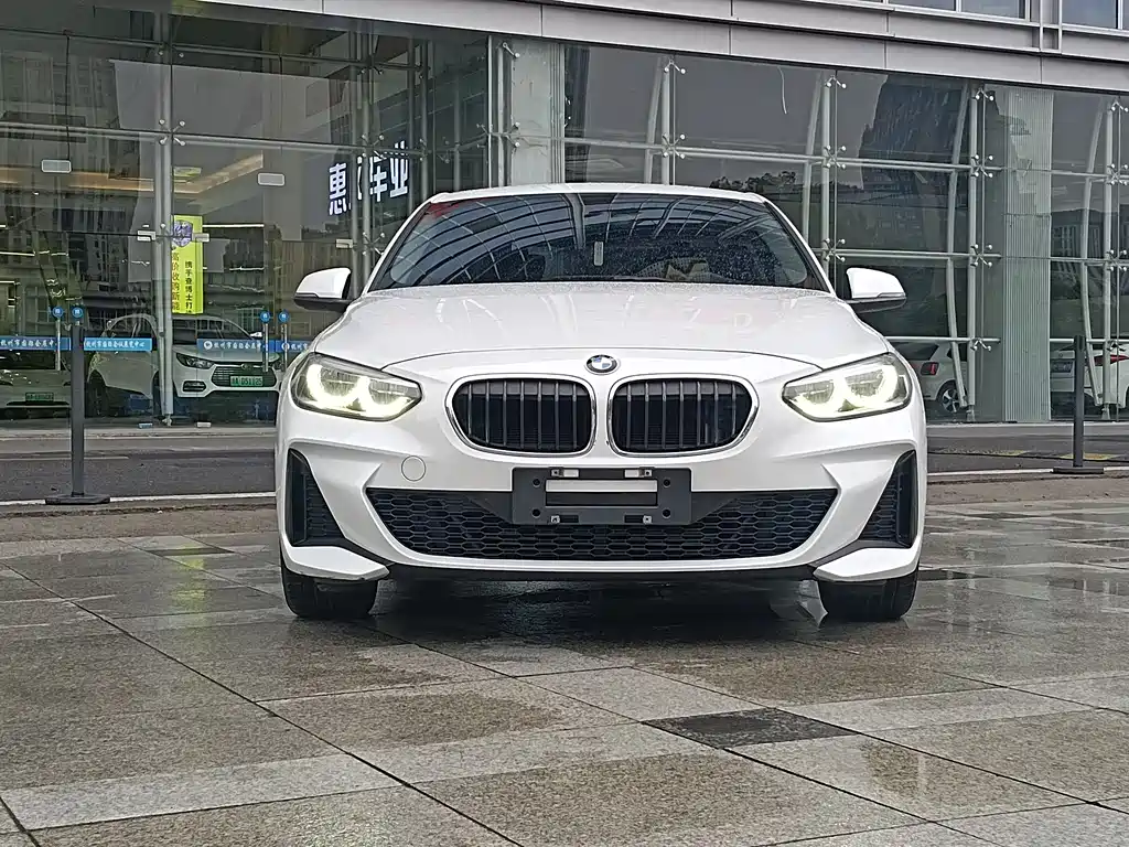 BMW 1 Series 2023