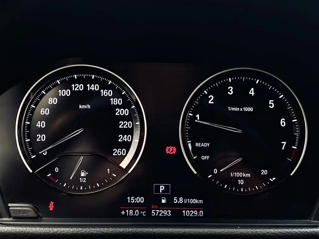 BMW 1 Series 2019 — фото 22