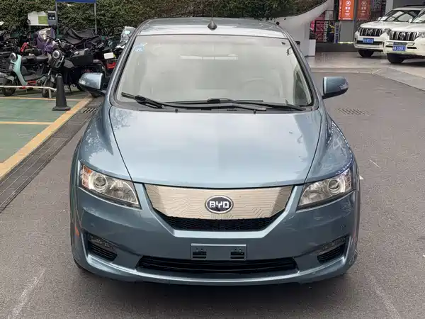 BYD E6 2012