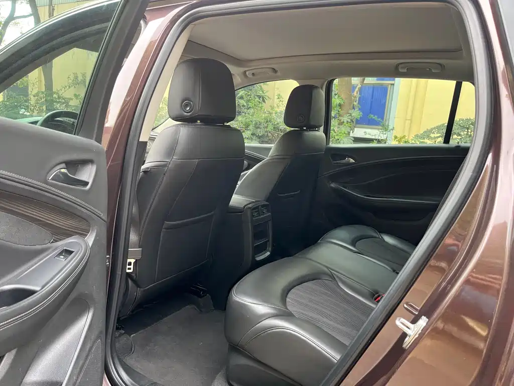 Buick Envision Plus 2019 — фото 9